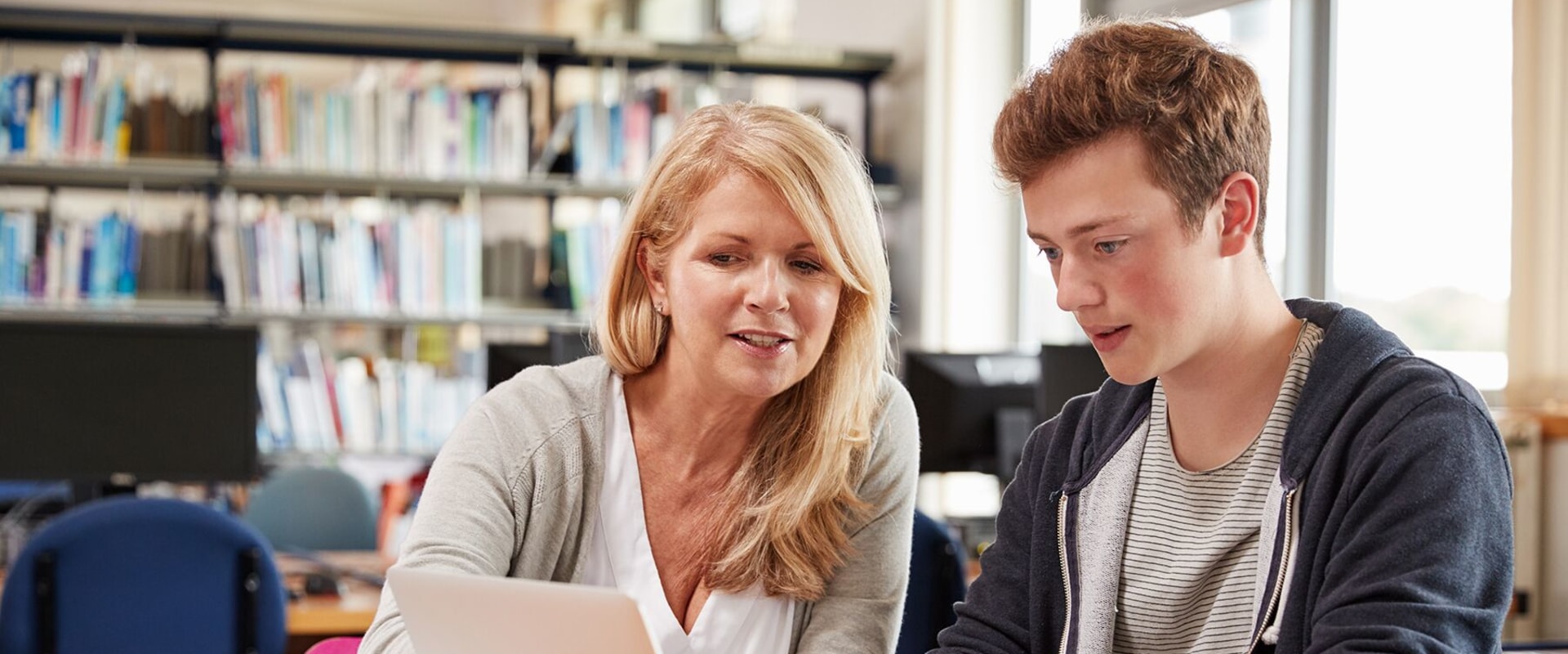 Access to a Wide Range of Tutors: Finding the Perfect Maths Tutor in the UK